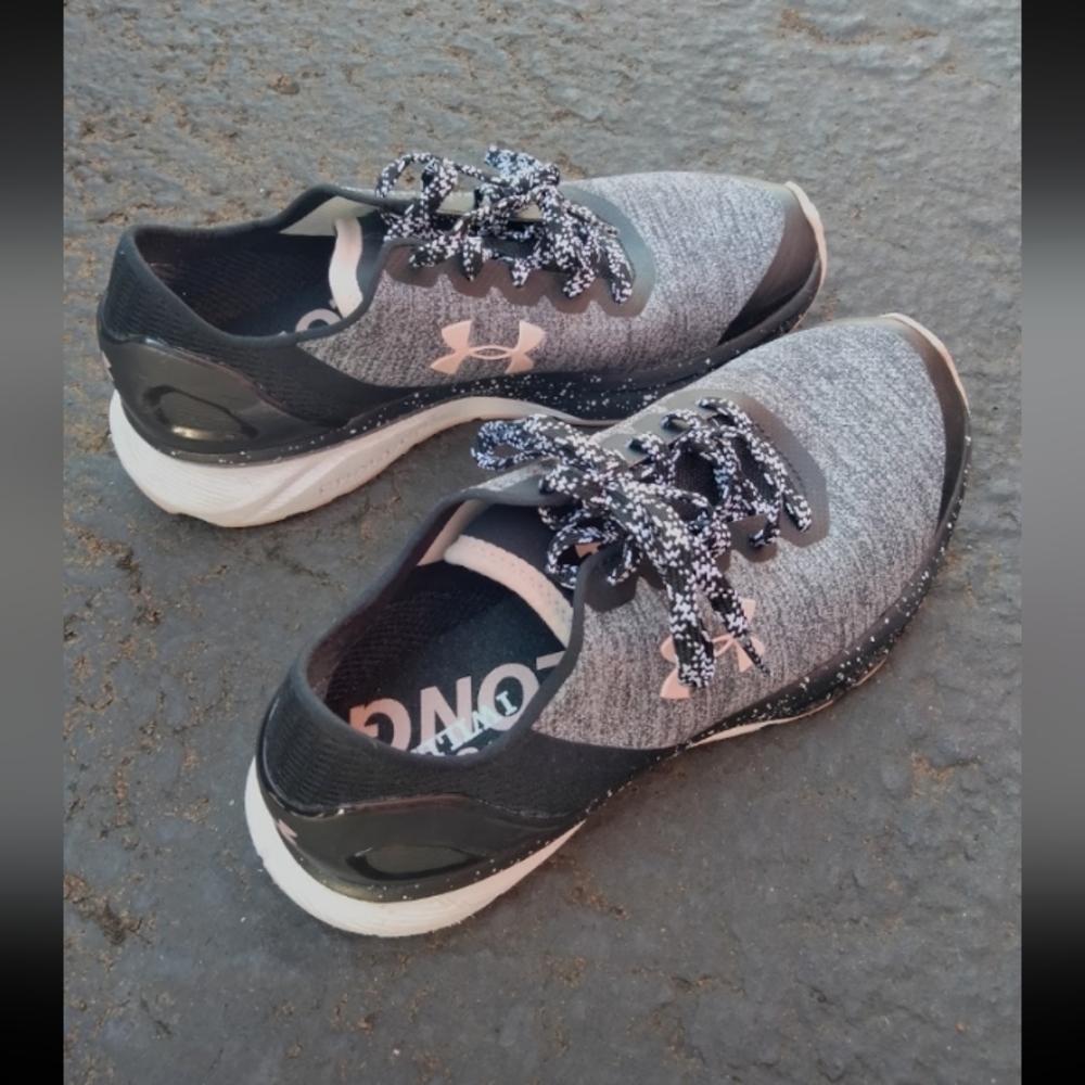 Under Armour Tennis Shoes